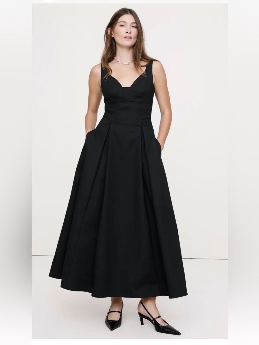 NWT! Banana Republic Black Sweetheart Maxi Dress - 12 fit flare pocket heavy